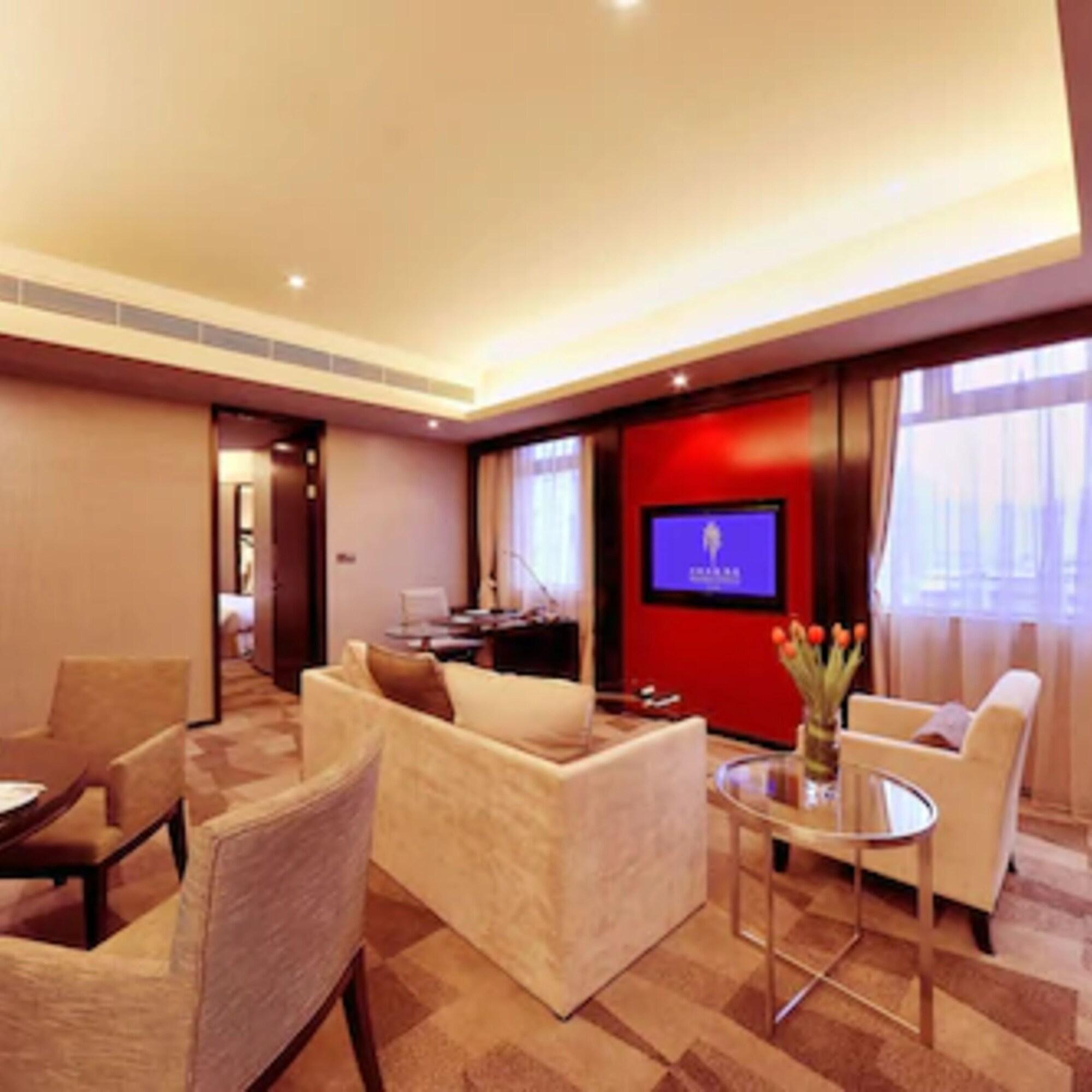 Royal Suites & Towers Vuhan Dış mekan fotoğraf