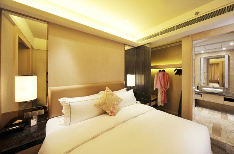 Royal Suites & Towers Vuhan Dış mekan fotoğraf