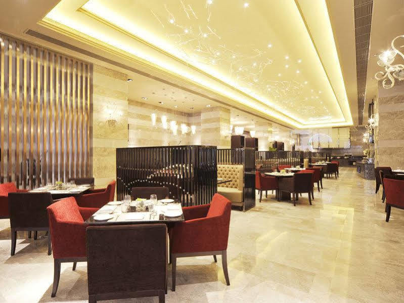 Royal Suites & Towers Vuhan Dış mekan fotoğraf